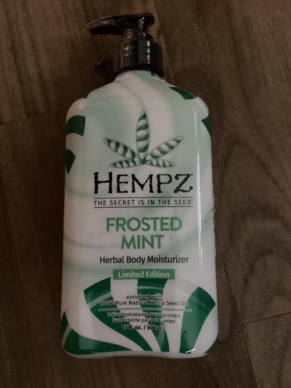 Hempz Frosted Mint Herbal Body Moisturizer Limited Edition 17 oz.